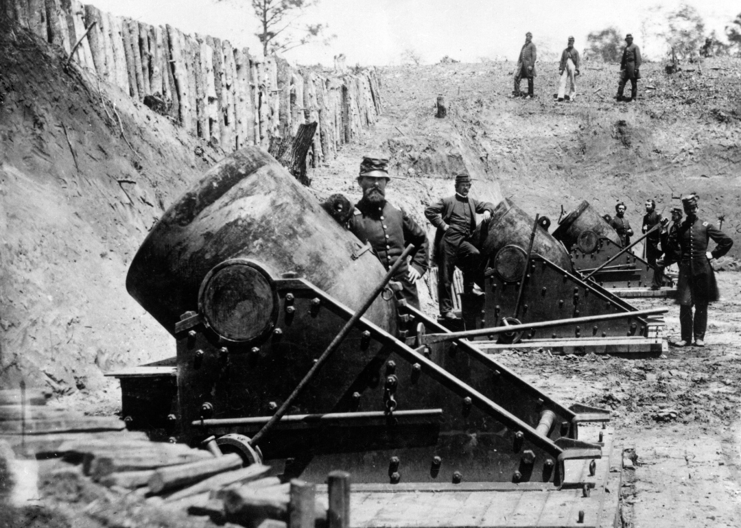 Union Army soldiers posing next a mortar battery in Yorktown.