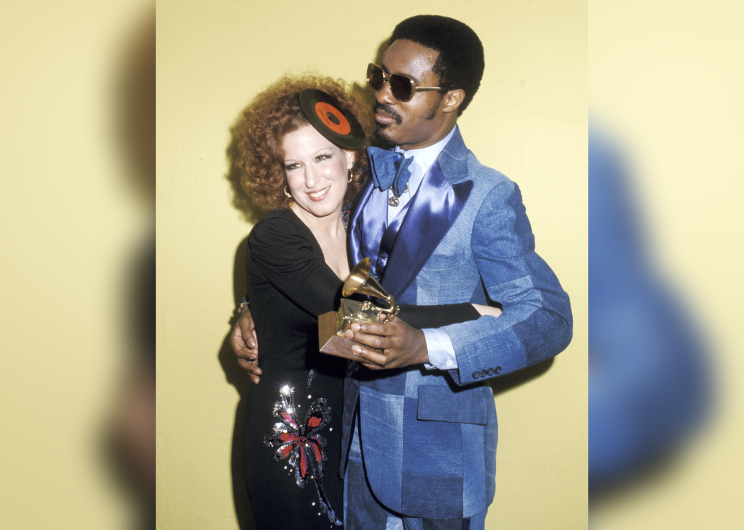Bette Midler and Stevie Wonder backstage at the 17th Annual Grammy Awards.