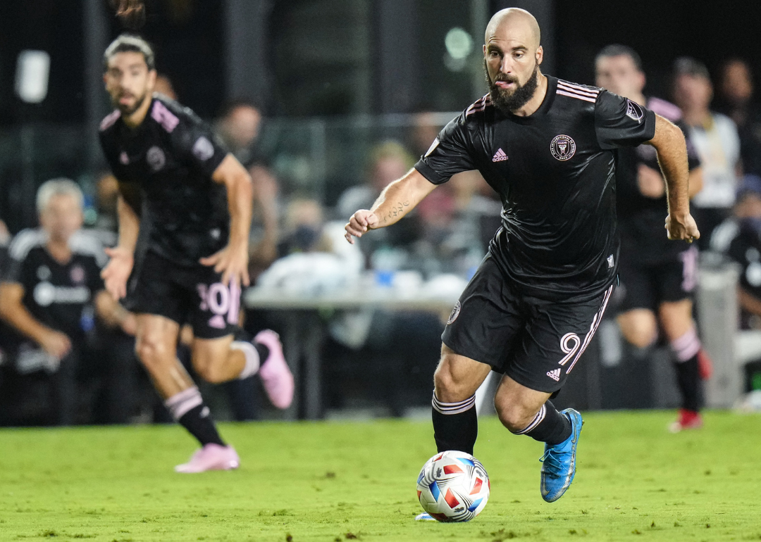 Gonzalo Higuaín #9 of Inter Miami CF controls the ball against Chicago Fire FC during the second half at DRV PNK Stadium.