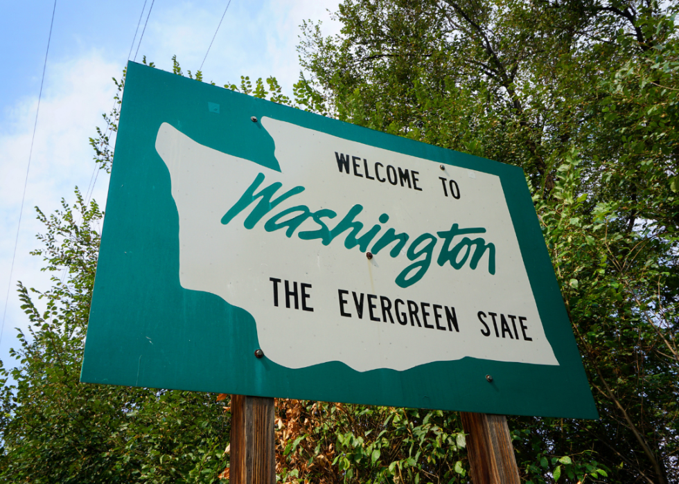 "Welcome to Washington" sign.