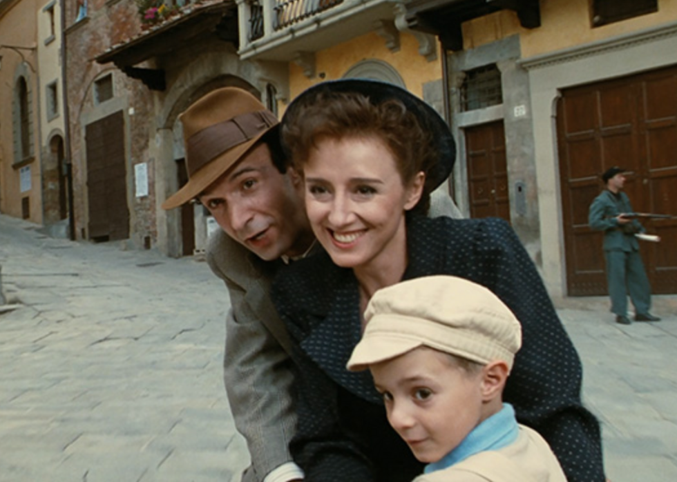 Roberto Benigni, Nicoletta Braschi and Giorgio Cantarini in ‘Life in Beautiful’