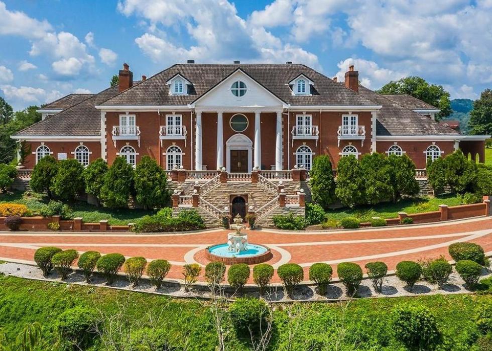 Most expensive homes for sale in Kentucky | Stacker