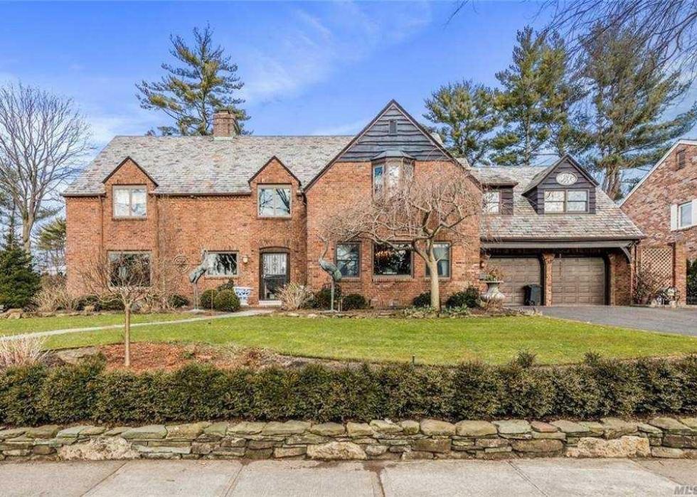 Best places to retire in New York Stacker