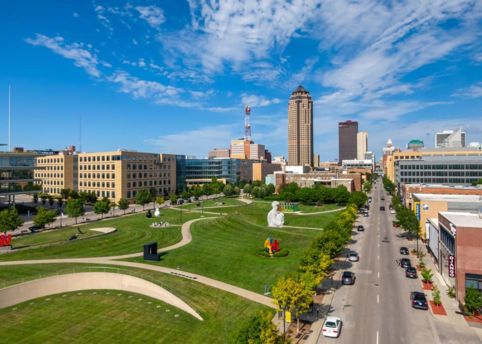 Des Moines cityscape and sculpture park.