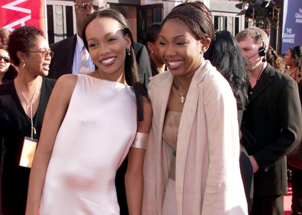 Brandy and Monica pose on the Grammy’s red carpet.