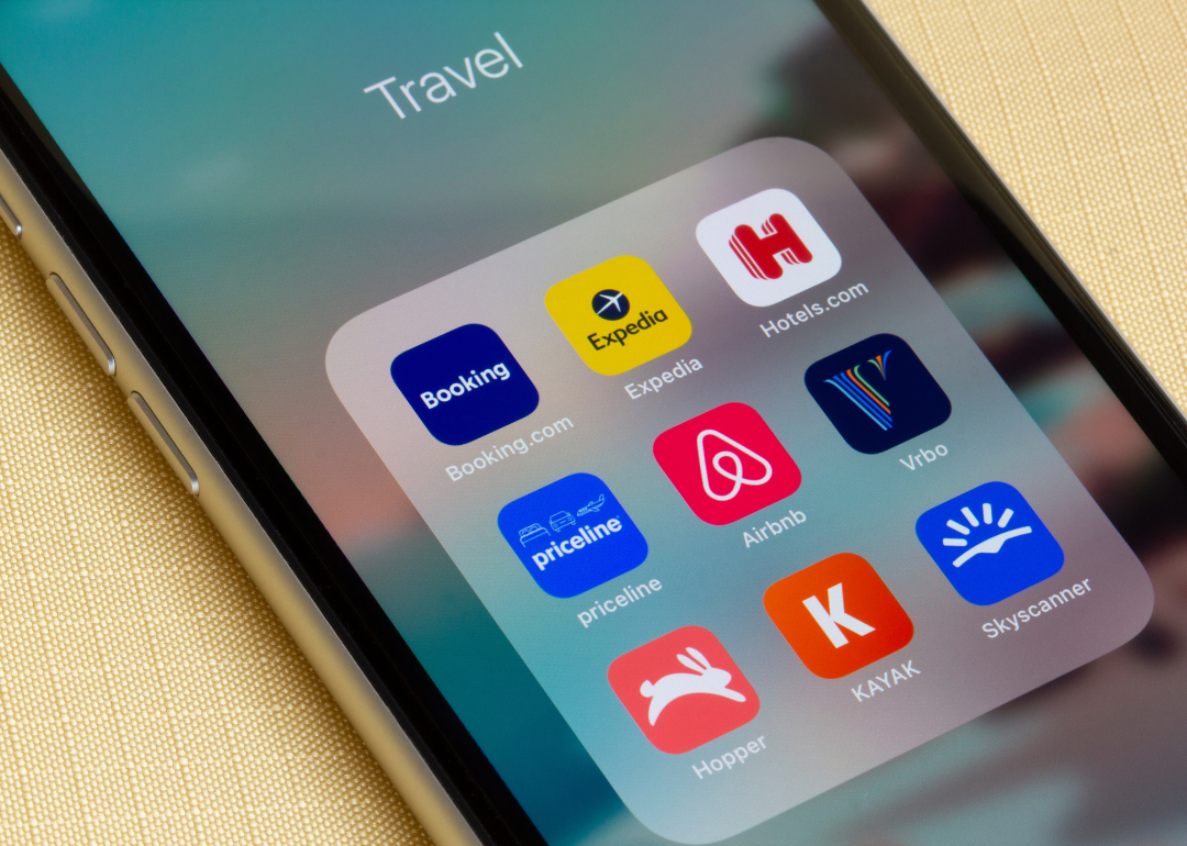 Assorted travel apps as displayed on an iPhone