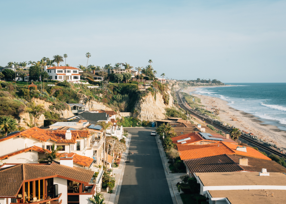 Houses on the coastline of San Clemente, California