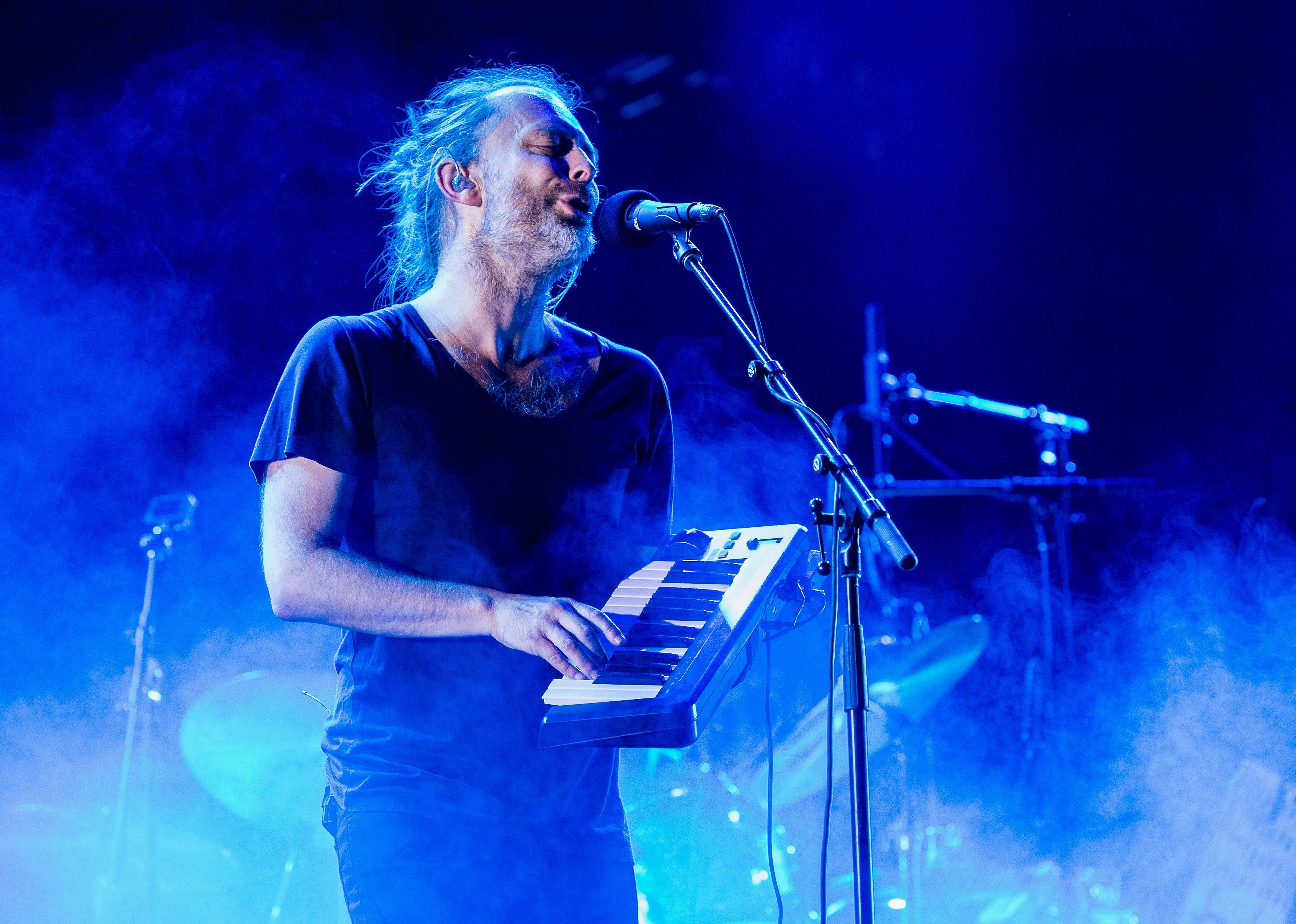 Radiohead's Thom Yorke sings a song