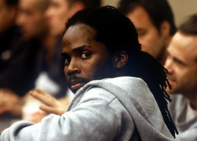 Harold Perrineau in an episode of Oz.