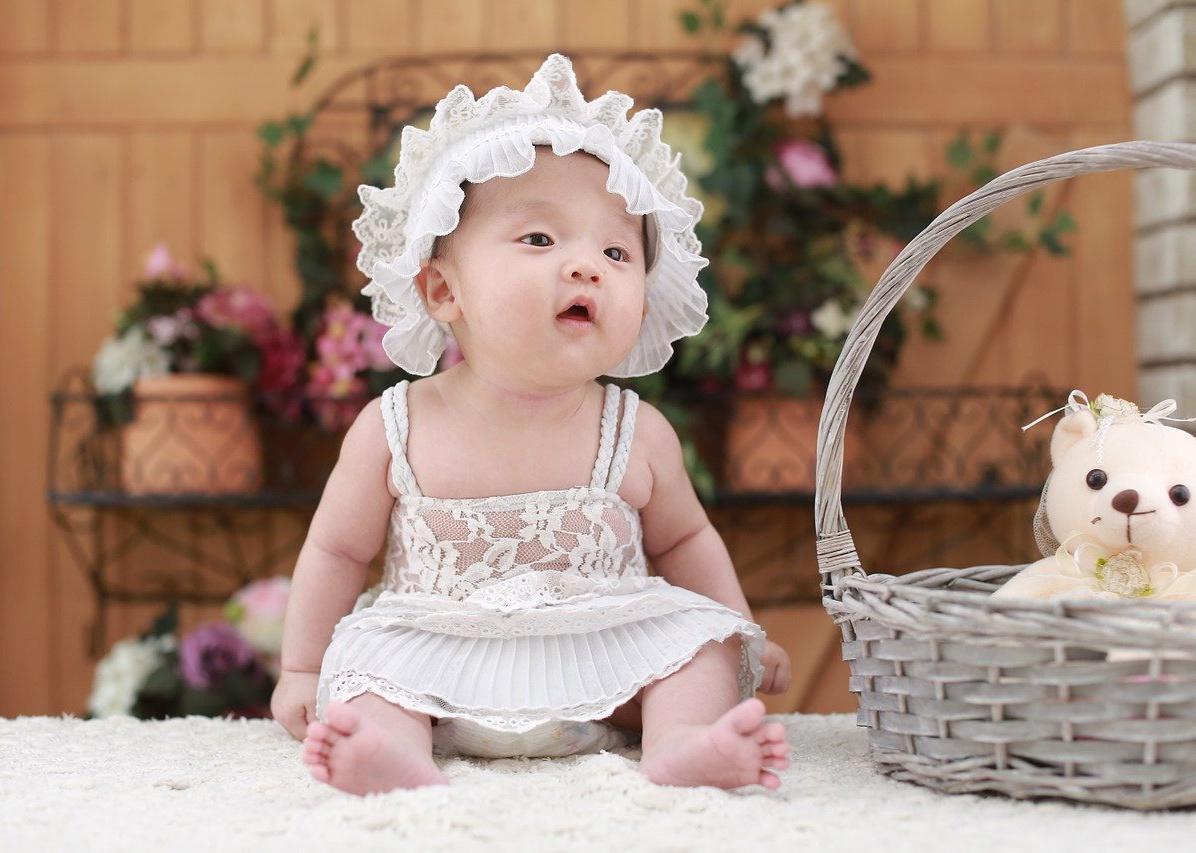croppedBabyGirls41U0MOjpg 0