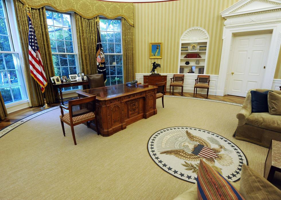 25-jobs-in-the-white-house-and-what-they-do-stacker