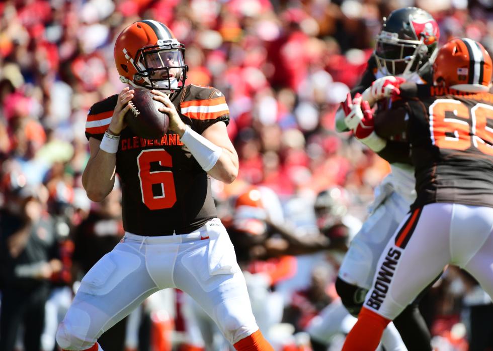 Baker Mayfield of the Cleveland Browns drops back against the Tampa Bay Buccaneers.