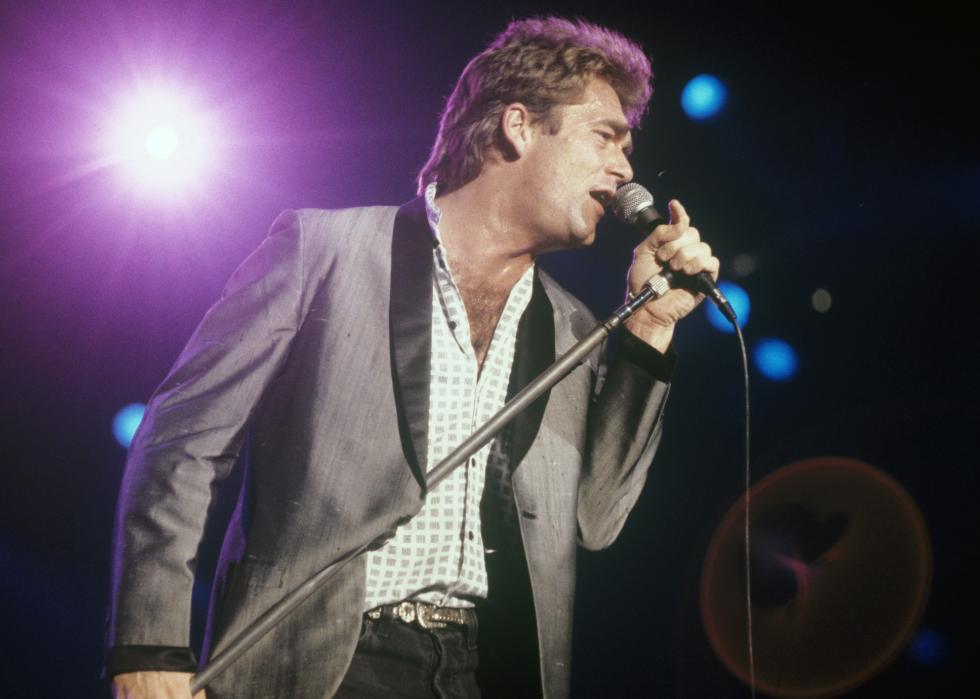 Huey Lewis & The News.