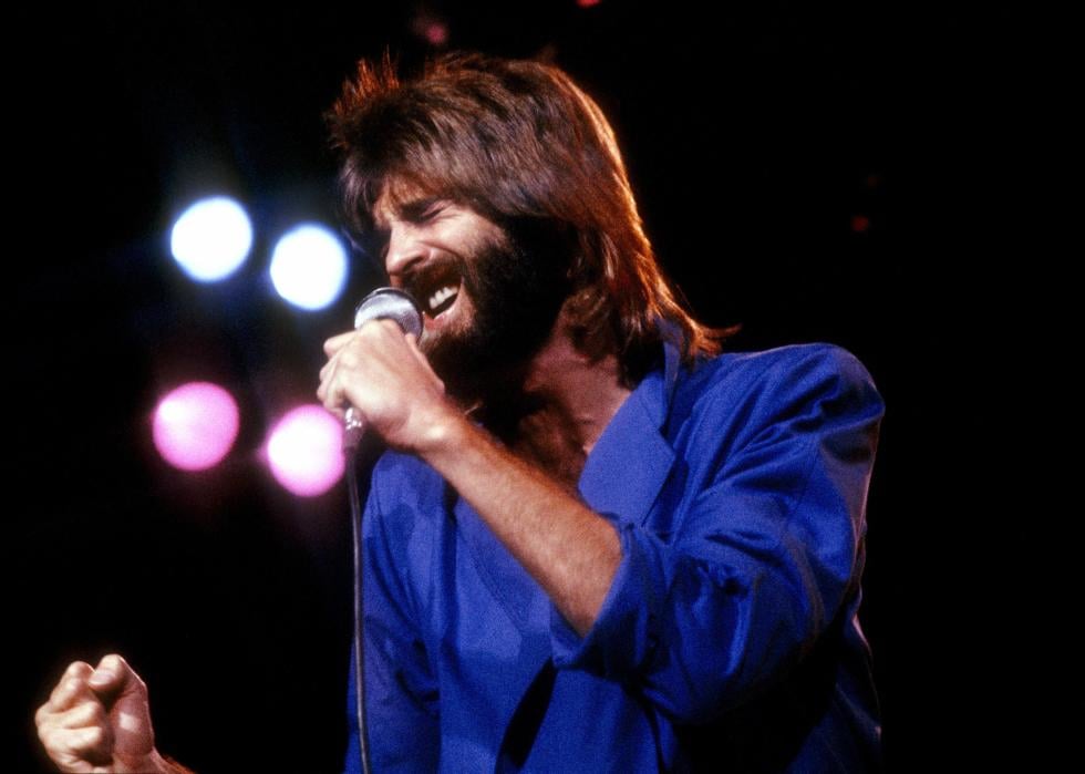 Kenny Loggins.