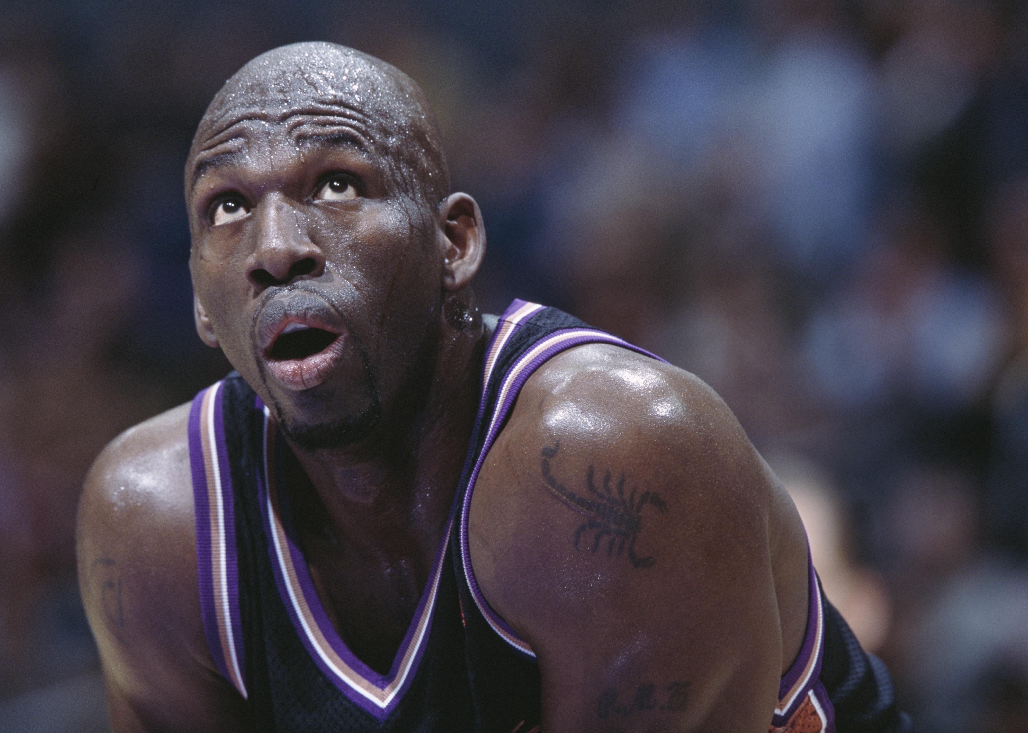 Olden Polynice during a game at the Staples Center arena.