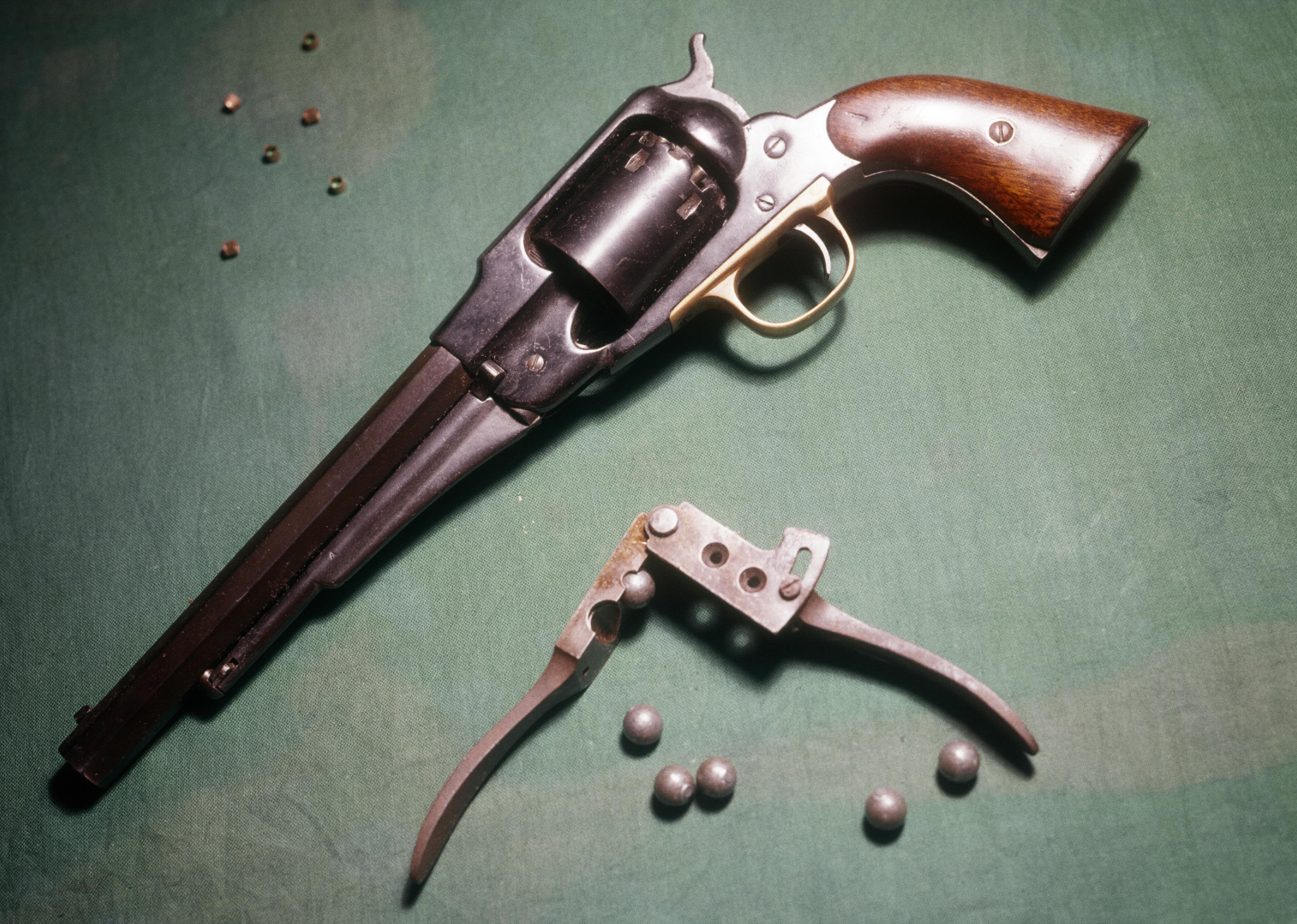 1858 Cap & Ball Percussion Revolver with lead bullets caps and mold.