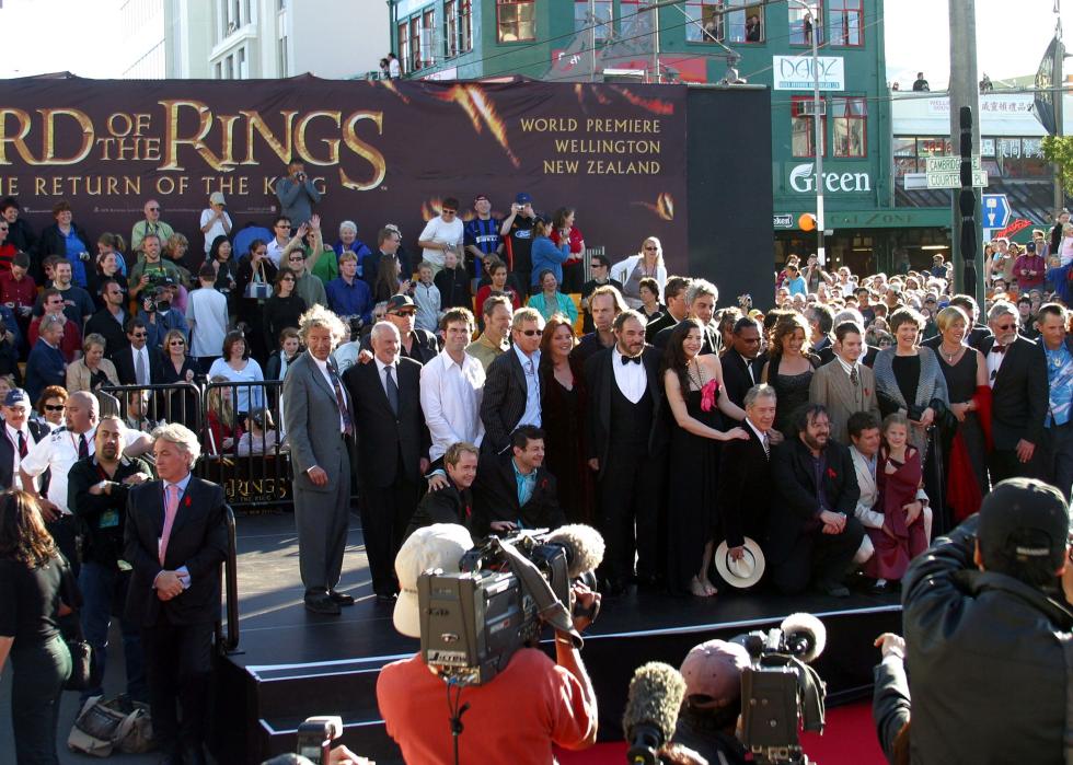 Group photo from "The Lord of the Rings: The Return of the King" premiere.