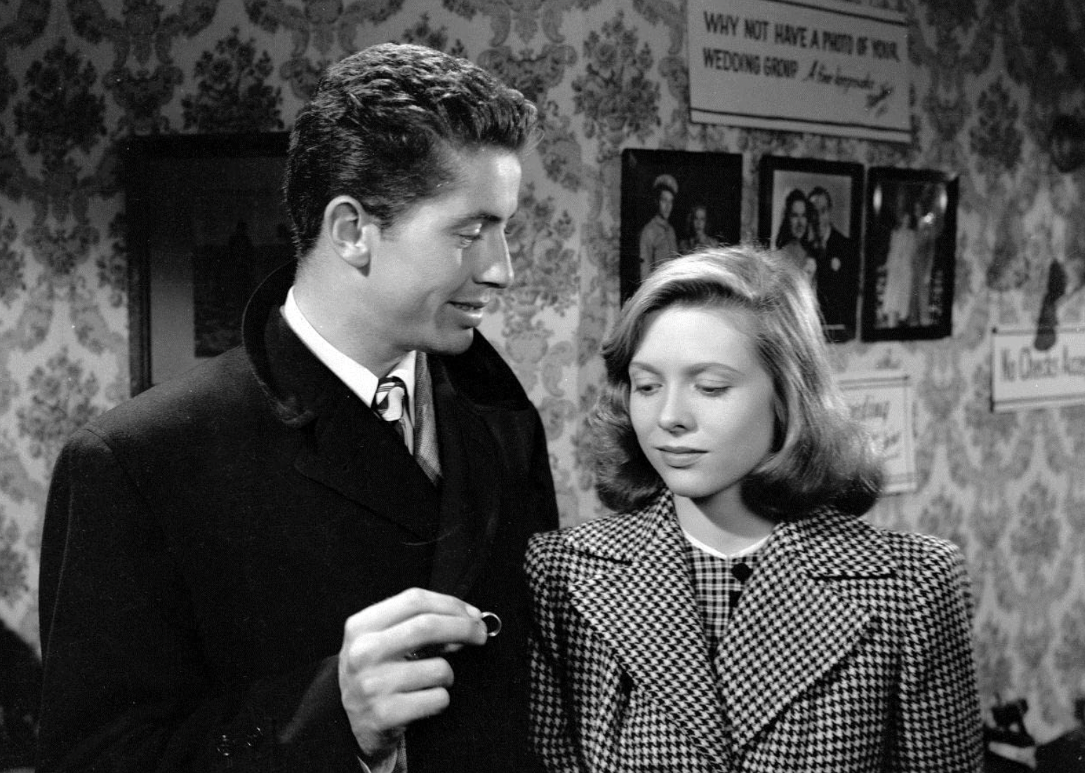 Farley Granger and Cathy O'Donnell in "They Live by Night"