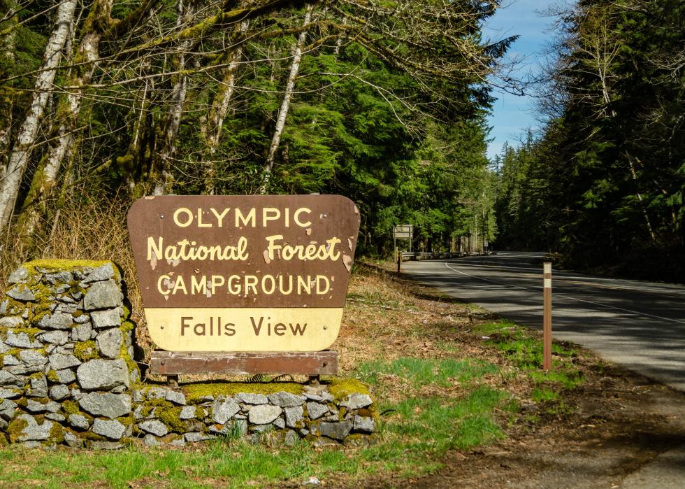 Sign for Falls View Campground.