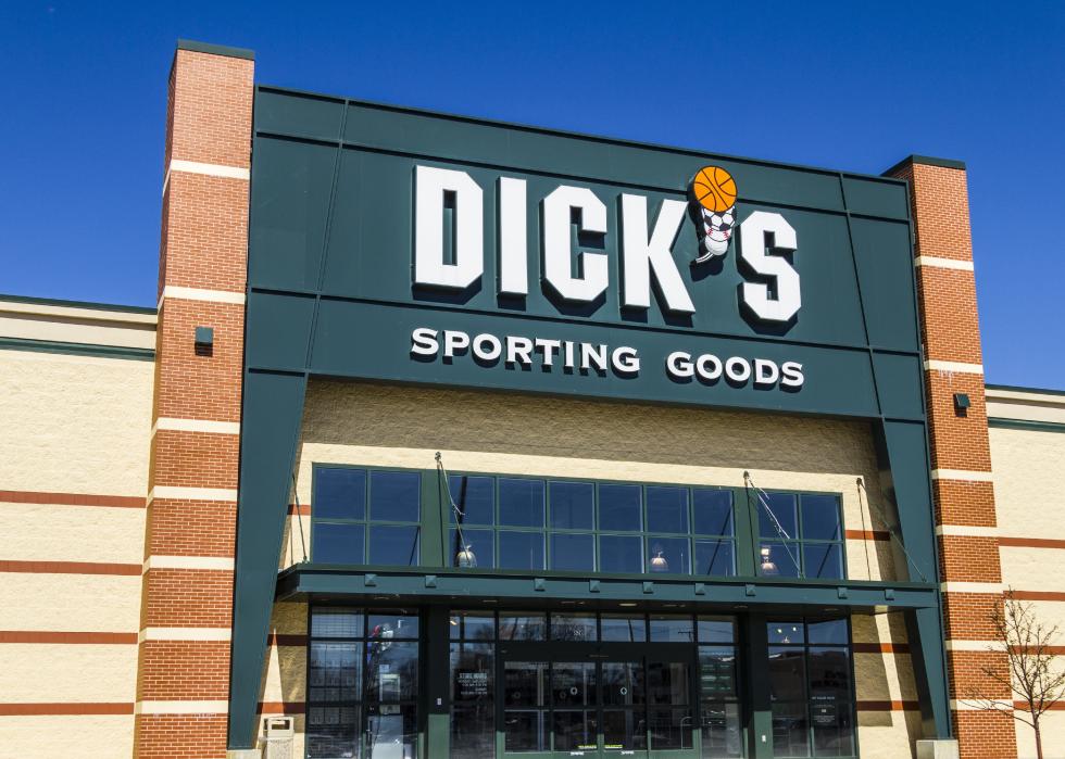 Dick's Sporting Goods retail location