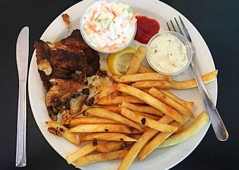 Highest rated Seafood Restaurants In Naples According To Tripadvisor Stacker